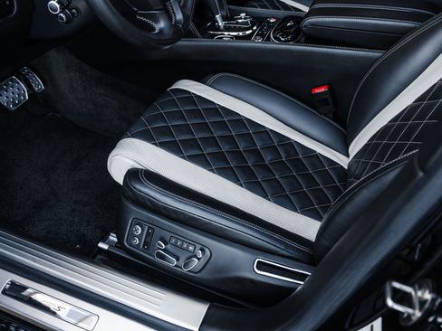 Used 2017 Bentley Flying Spur S W12 image 17