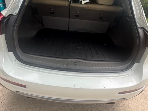 Used 2017 INFINITI QX50 2WD image 2
