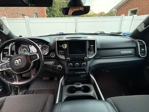 Used 2021 RAM 1500 Big Horn image 14