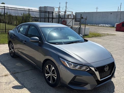 Used 2023 Nissan Sentra SV FWD image 2