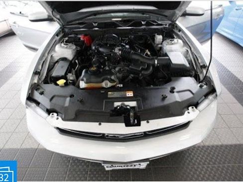 Used 2012 Ford Mustang Premium image 29