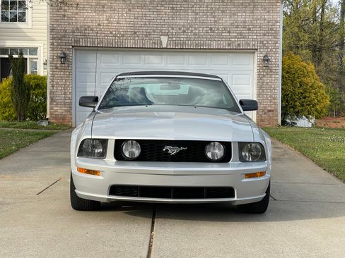 Used 2006 Ford Mustang GT Premium image 5