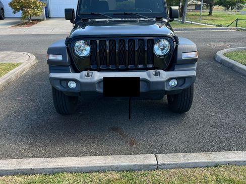 Used 2021 Jeep Wrangler Sport AWD/4WD image 6