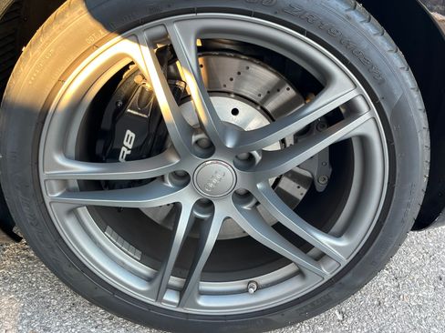 Used 2011 Audi R8 V10 AWD/4WD image 16