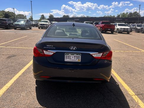 Used 2013 Hyundai Sonata GLS w/ Popular Equipment Pkg FWD image 2