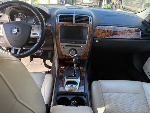 Used 2008 Jaguar XK Coupe image 10