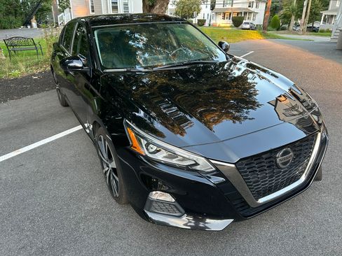 Used 2020 Nissan Altima 2.5 SR FWD image 9