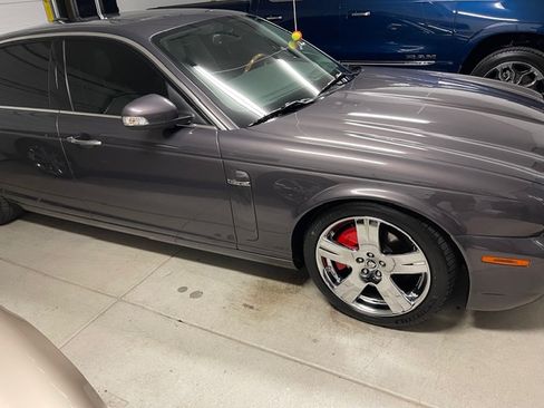 Used 2008 Jaguar XJ8 image 13