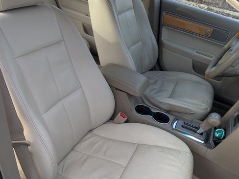 Used 2007 Lincoln MKZ image 15