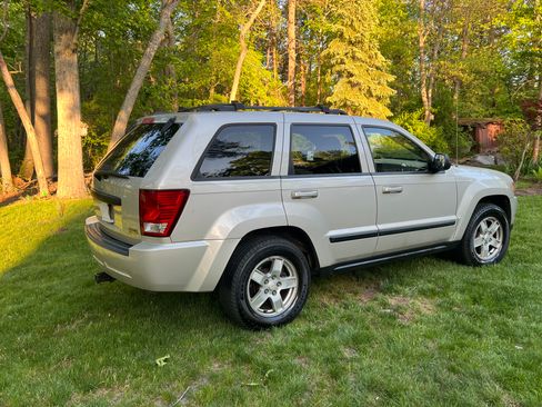 Used 2007 Jeep Grand Cherokee Laredo AWD/4WD image 6