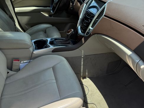 Used 2014 Cadillac SRX Premium w/ LPO, U-Rail D-Rings Package FWD image 19