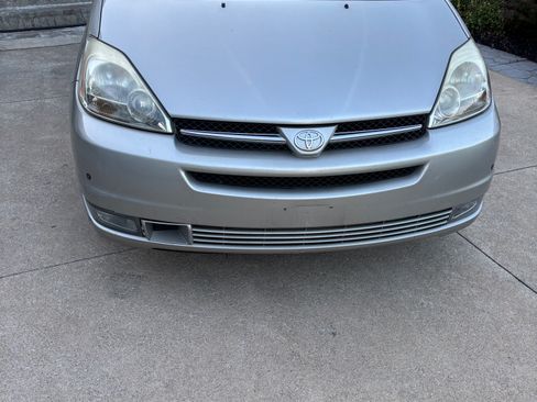 Used 2005 Toyota Sienna XLE Limited AWD/4WD image 4