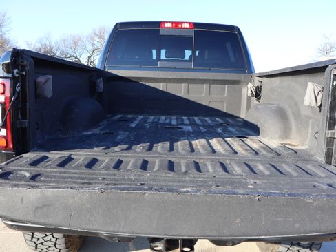 Used 2024 RAM 3500 Laramie w/ Night Edition image 11