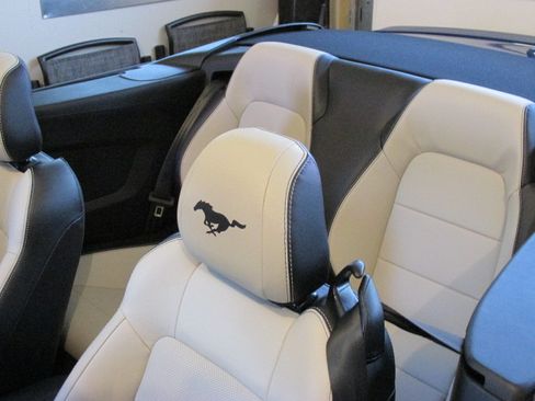 Used 2022 Ford Mustang GT Premium RWD image 10