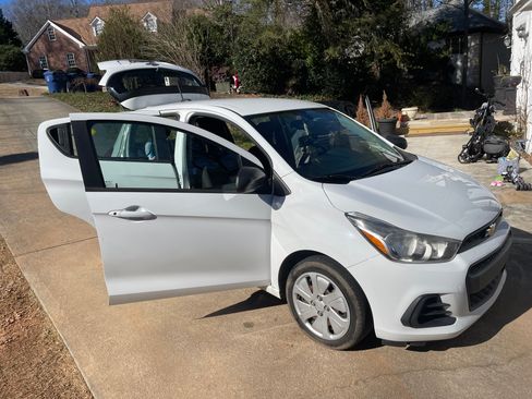 Used 2018 Chevrolet Spark LS image 8