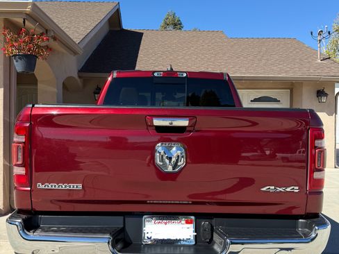Used 2020 RAM 1500 Laramie image 10