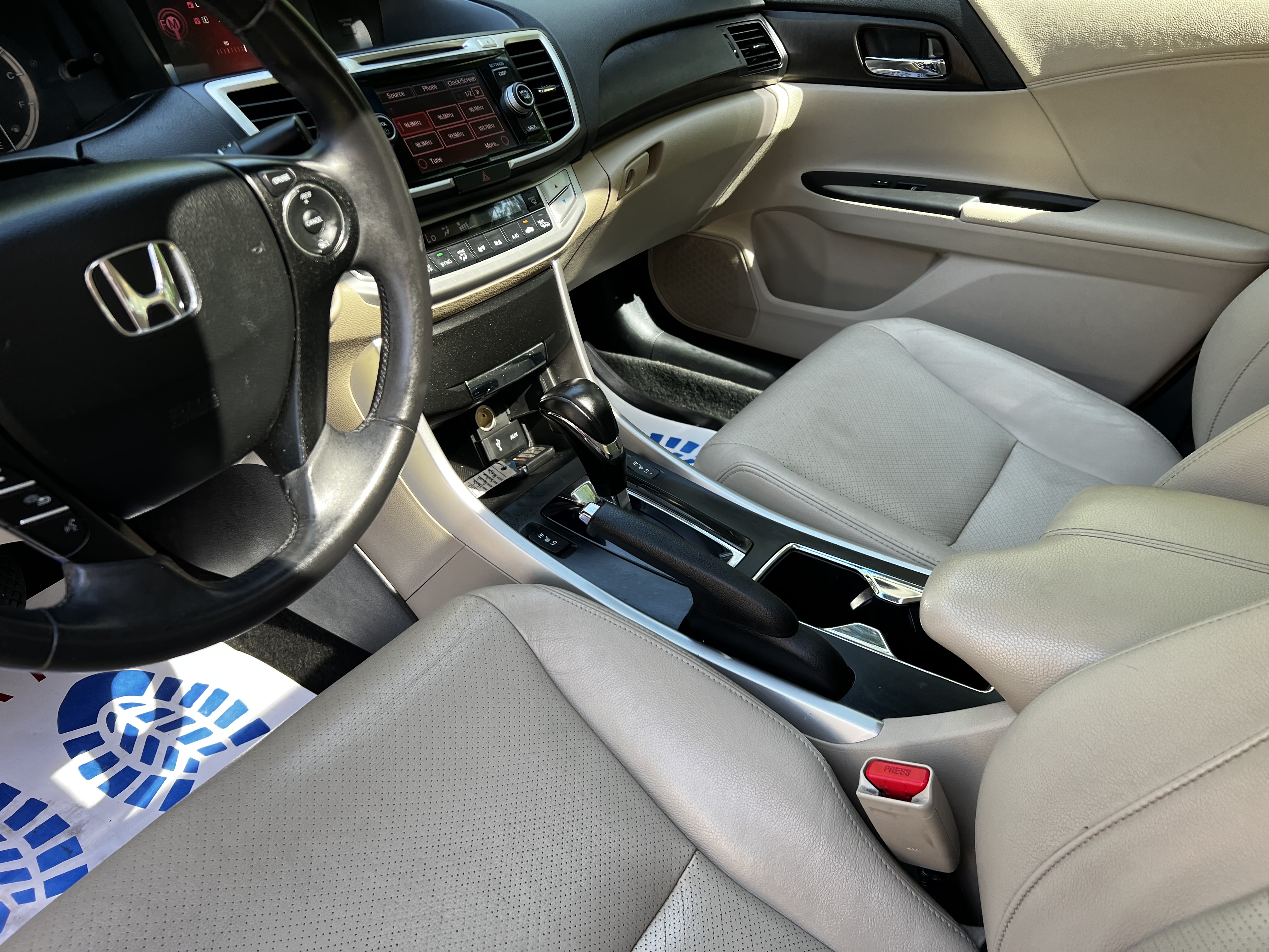 Used 2013 Honda Accord EX-L image 30