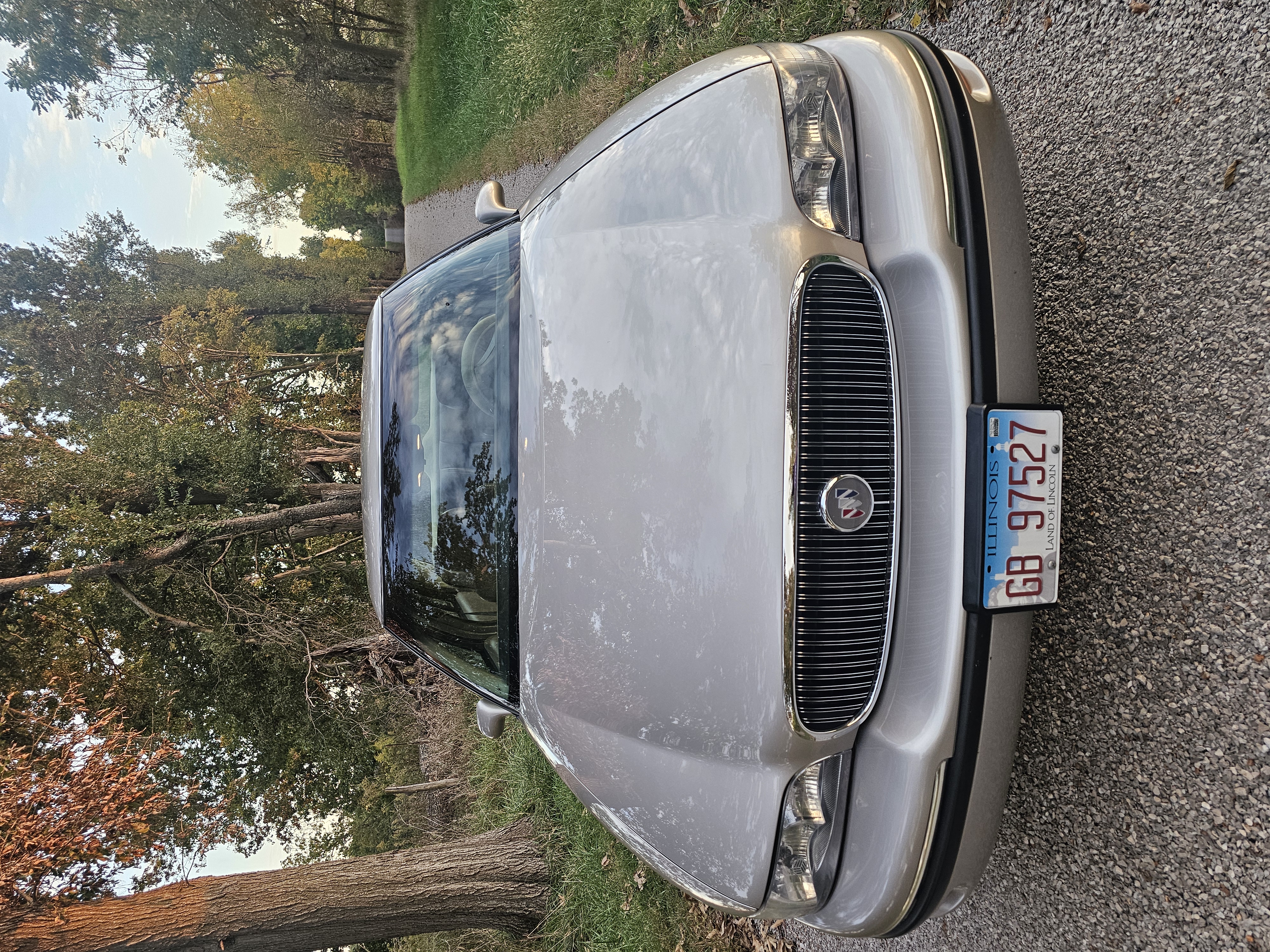 Used 1997 Buick Le Sabre Custom w/ Headliner Lighting Pkg FWD image 2