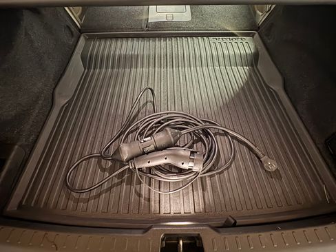 Used 2024 Volvo S60 T8 Plus w/ Protection Package Premier image 24