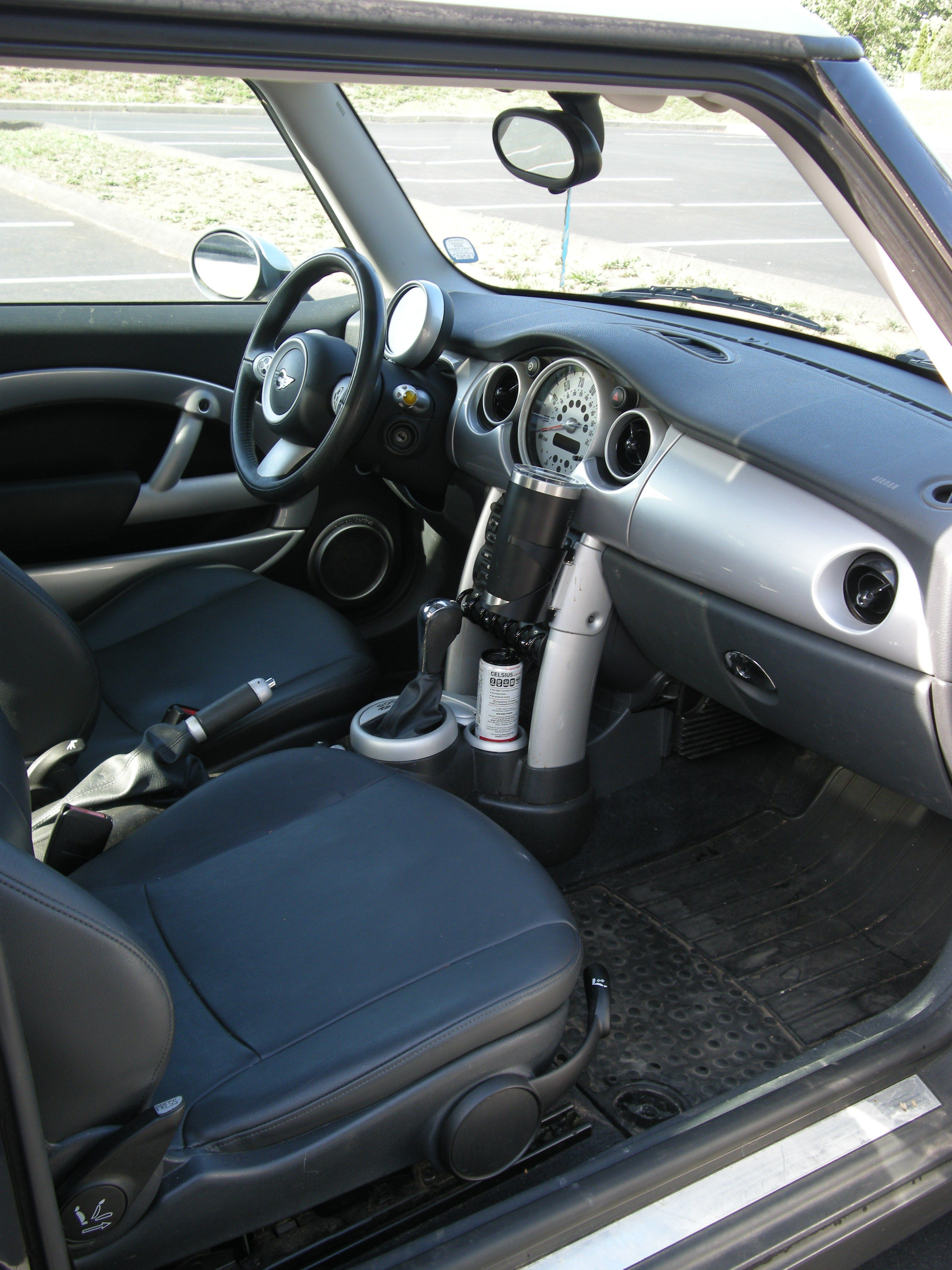 Used 2006 MINI Cooper Hardtop FWD image 23