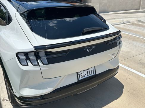 Used 2022 Ford Mustang Mach-E California Route 1 image 8