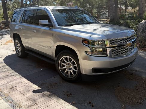 Used 2018 Chevrolet Tahoe LT image 12