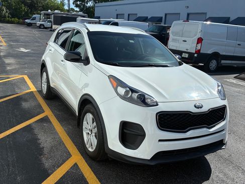Used 2019 Kia Sportage LX w/ Option Group 017 FWD image 13