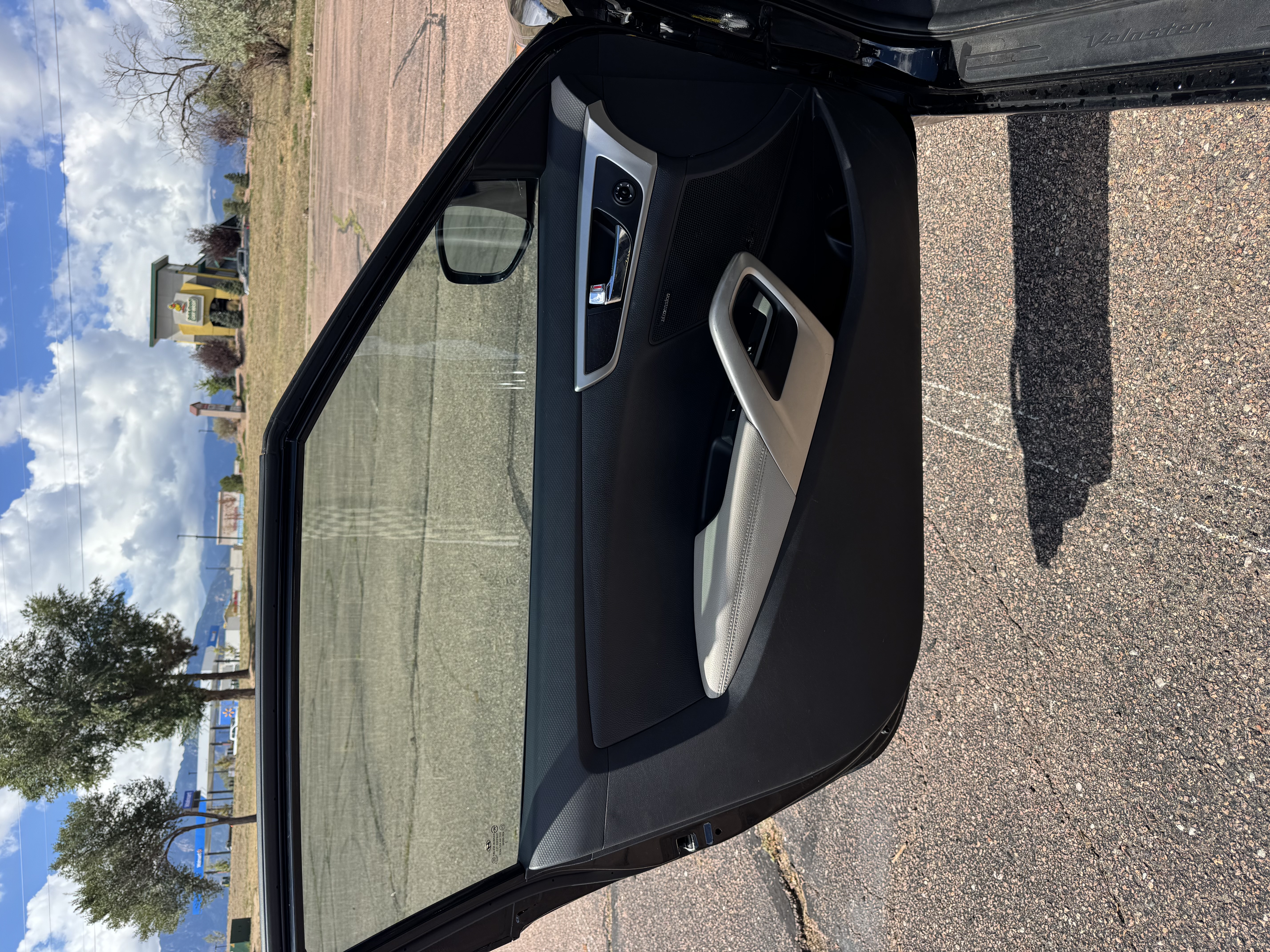 Used 2013 Hyundai Veloster w/ Style Pkg FWD image 18