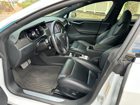 Used 2019 Tesla Model S Performance AWD/4WD image 9