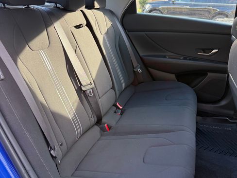 Used 2024 Hyundai Elantra SEL w/ Convenience Package FWD image 14