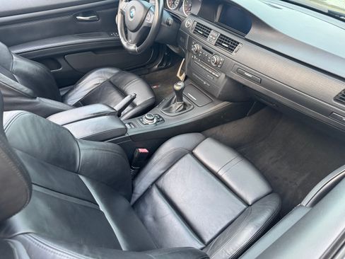 Used 2011 BMW M3 Convertible image 5