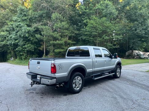 Used 2012 Ford F250 Lariat w/ Lariat Ultimate Pkg AWD/4WD image 4