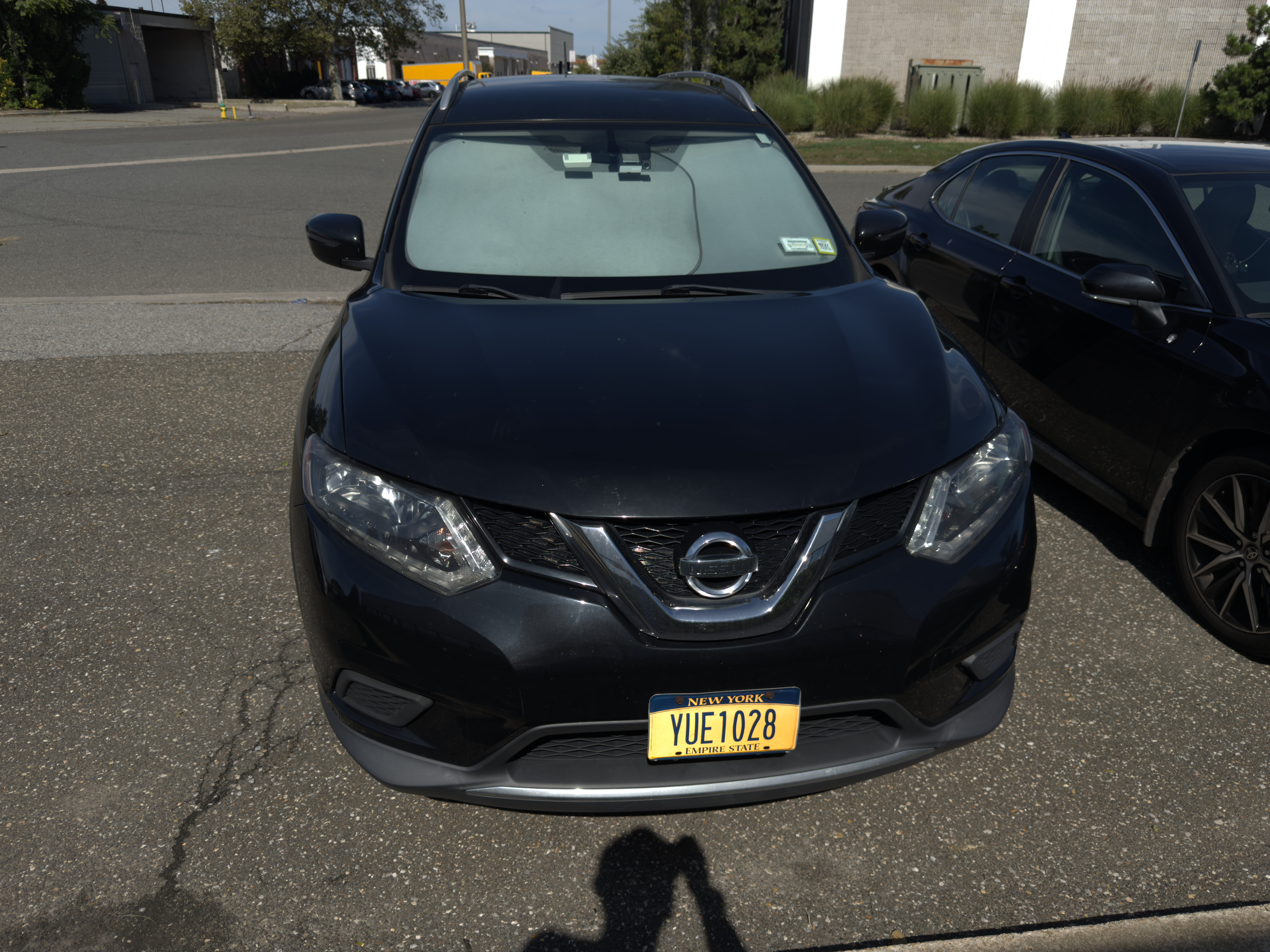 Used 2016 Nissan Rogue AWD image 2
