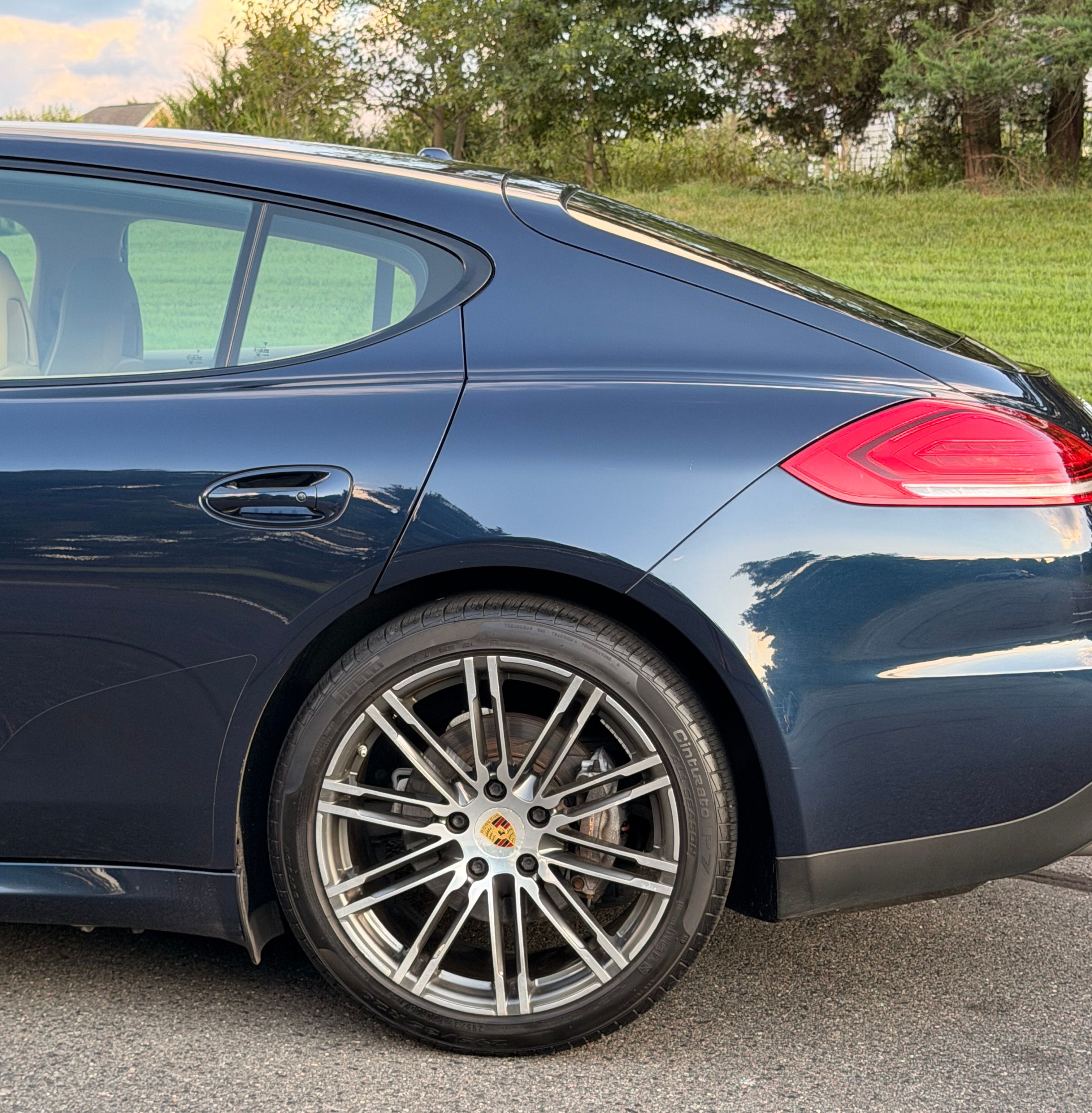 Used 2016 Porsche Panamera 4 Edition AWD/4WD image 6