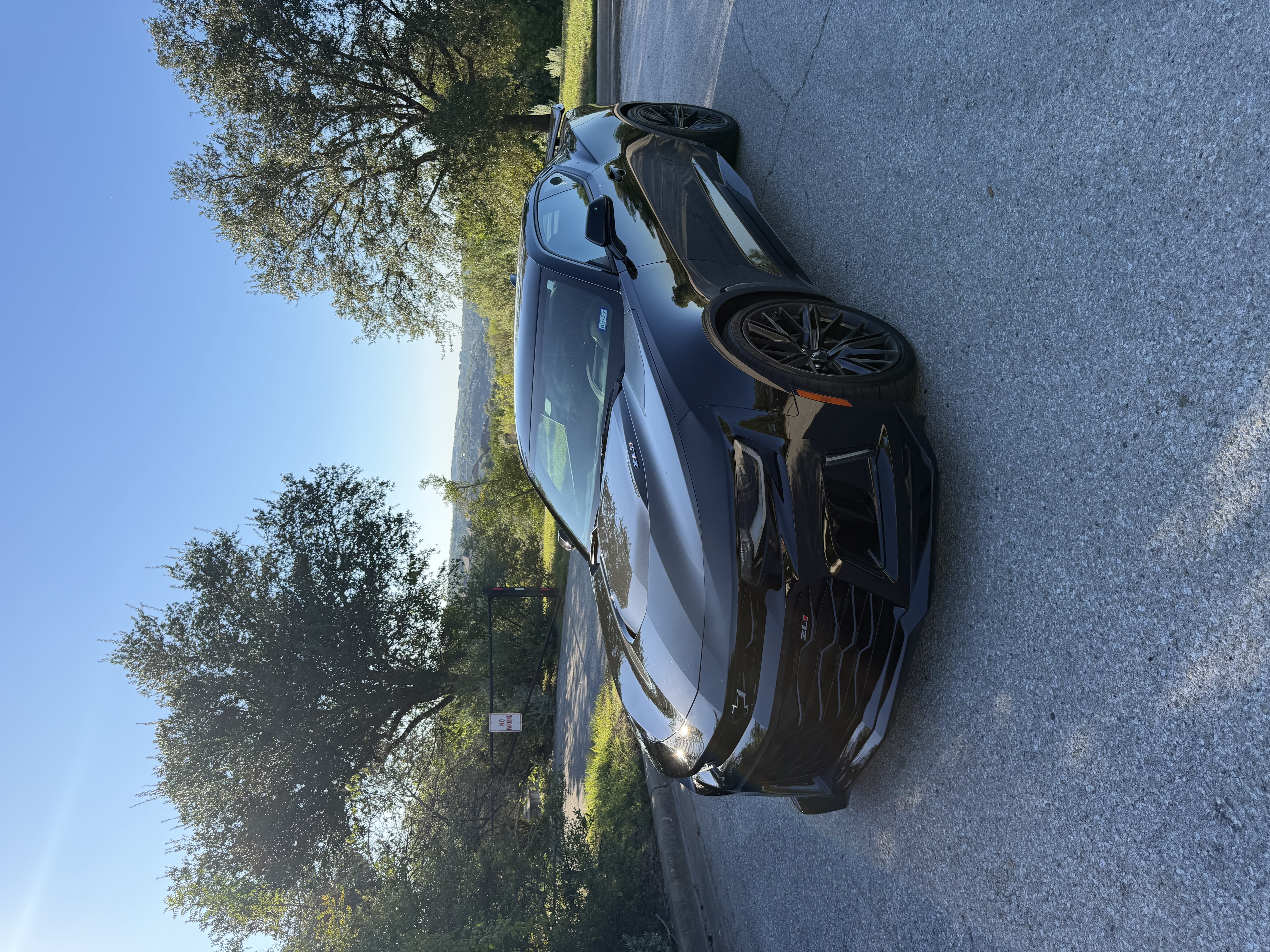 Used 2018 Chevrolet Camaro ZL1 RWD image 5