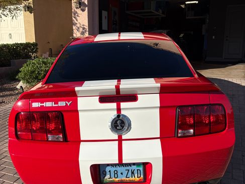 Used 2007 Ford Mustang Shelby GT500 RWD image 10