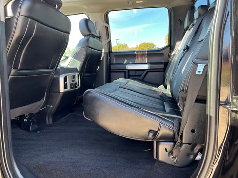 Used 2019 Ford F150 Lariat w/ Equipment Group 502A Luxury image 19