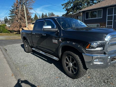 Used 2016 RAM 3500 Laramie AWD/4WD image 10