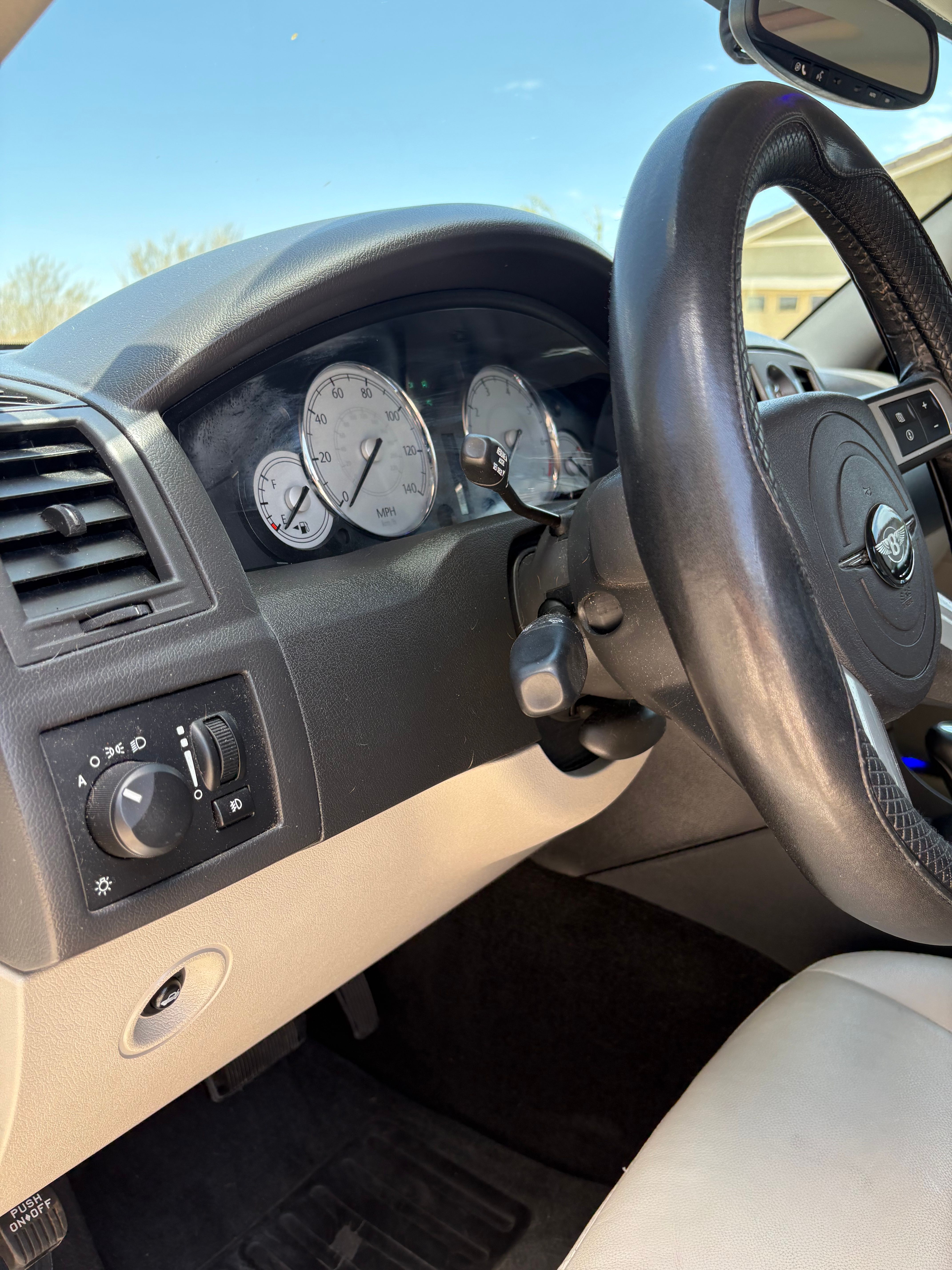 Used 2007 Chrysler 300 Touring L RWD image 17
