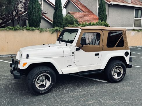 Used 2002 Jeep Wrangler SE AWD/4WD image 13