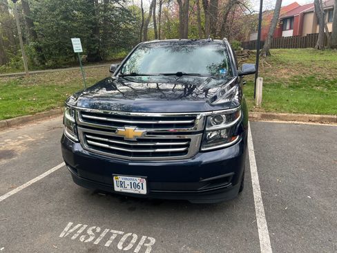 Used 2019 Chevrolet Tahoe LS image 2