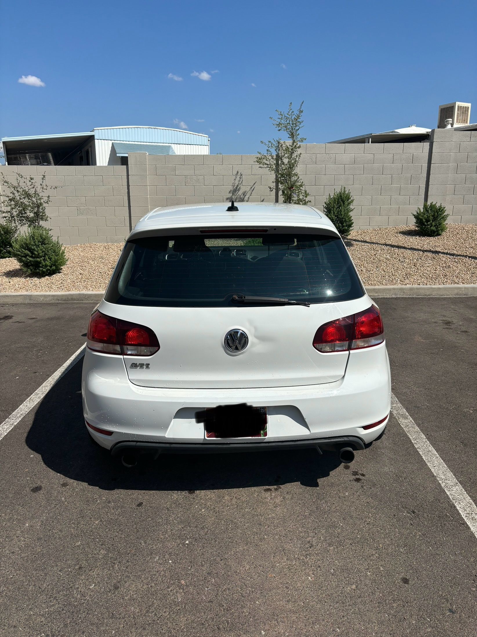 Used 2010 Volkswagen GTI 4-Door FWD image 2