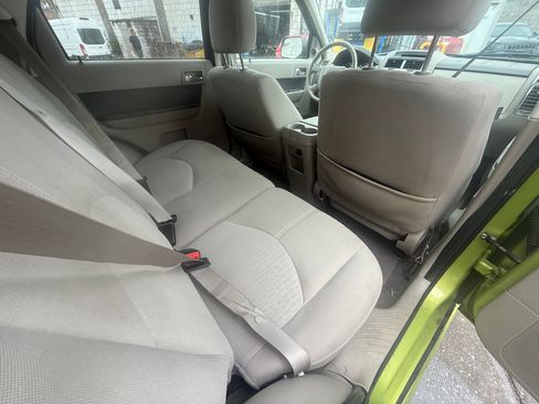Used 2011 Mercury Mariner 2WD w/ 101A Rapid Spec Order Code image 5