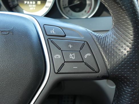 Used 2012 Mercedes-Benz C 350 Sport image 17