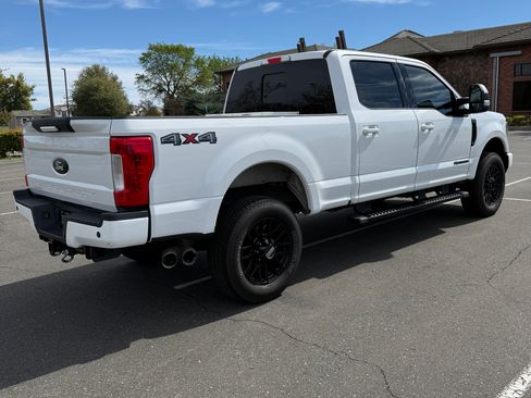 Used 2019 Ford F250 Lariat w/ Lariat Value Package image 5