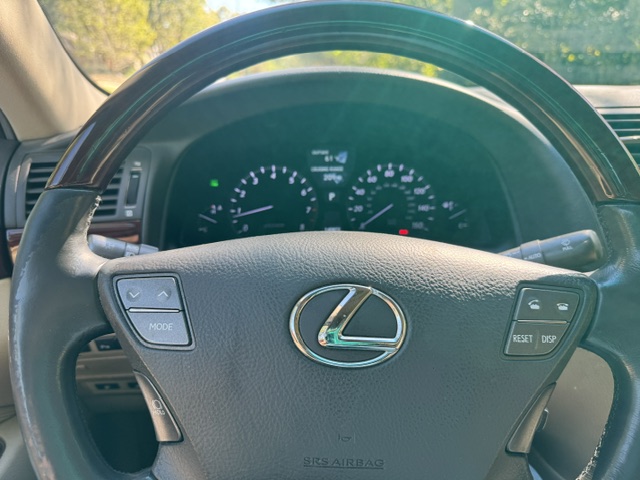 Used 2007 Lexus LS 460 RWD image 9