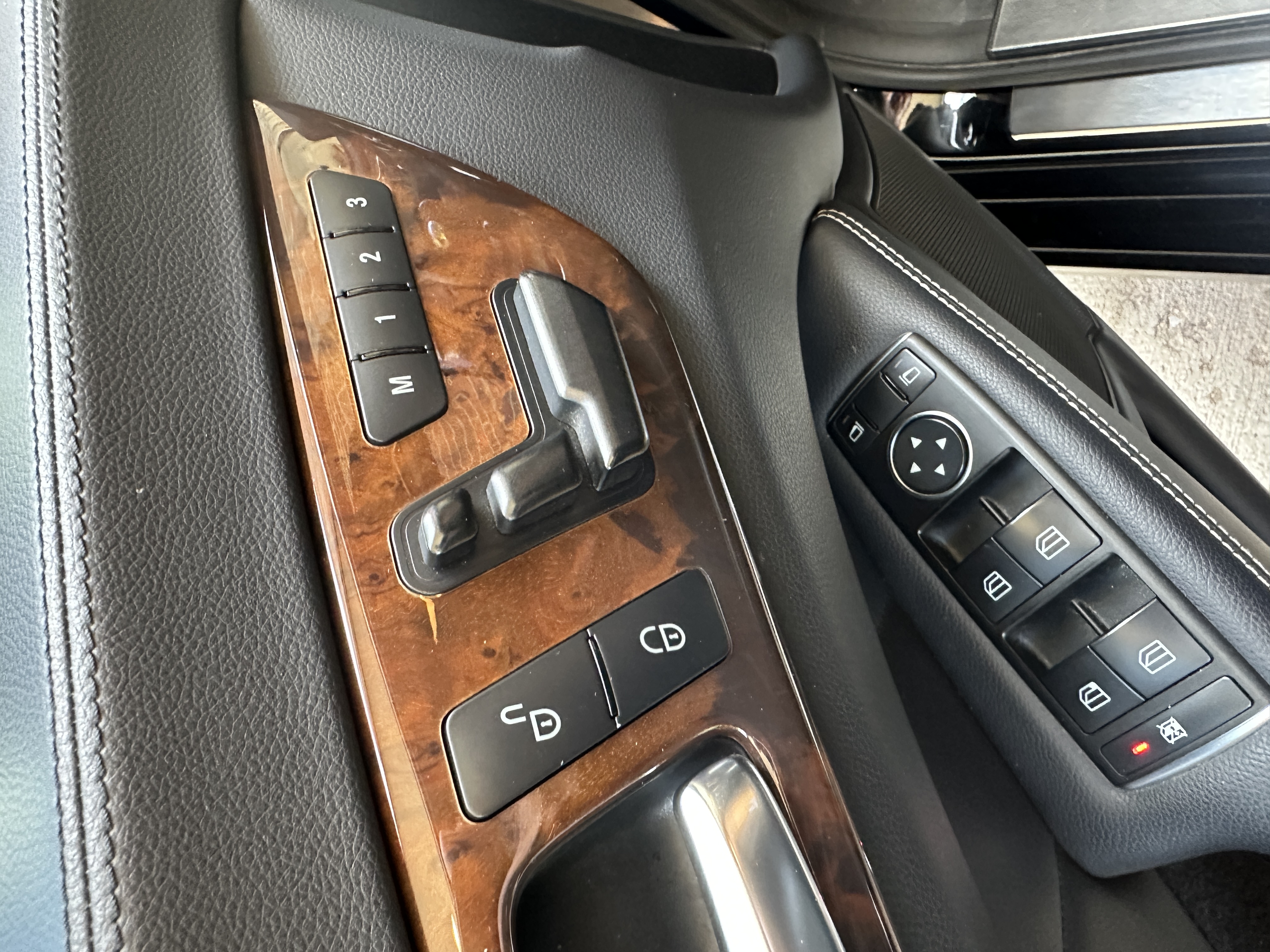 Used 2013 Mercedes-Benz CLS 550 4MATIC image 13