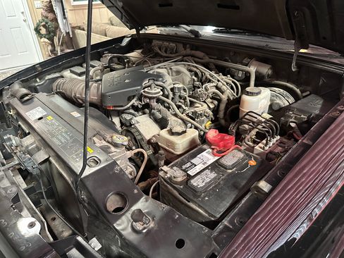 Used 2011 Ford Ranger Sport w/ FX4 "Off Road" Pkg image 14