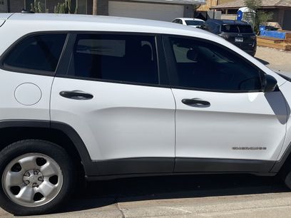 Used 2016 Jeep Cherokee Sport