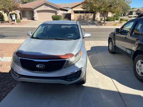 Used 2016 Kia Sportage LX image 4